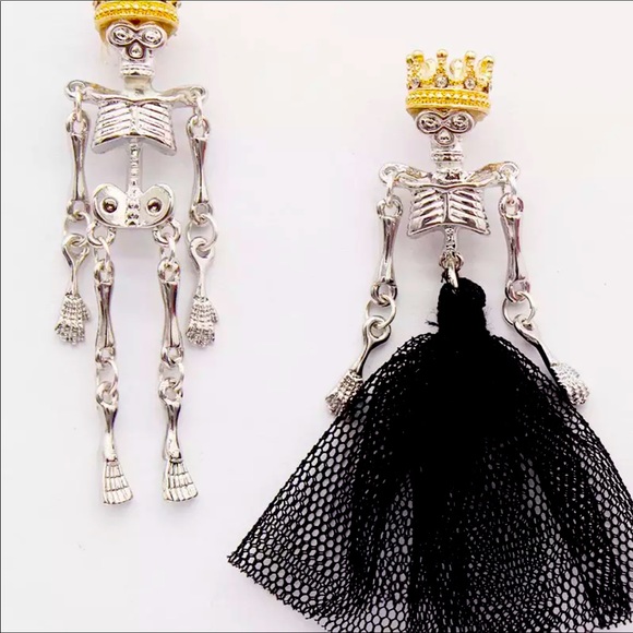 New Gothic King & Queen Skeleton Earrings - Picture 2 of 6